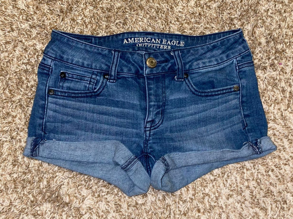 American Eagle Outfitters Women's Jeans Shorts Size 6
